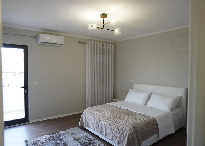 Center Διαμέρισμα *